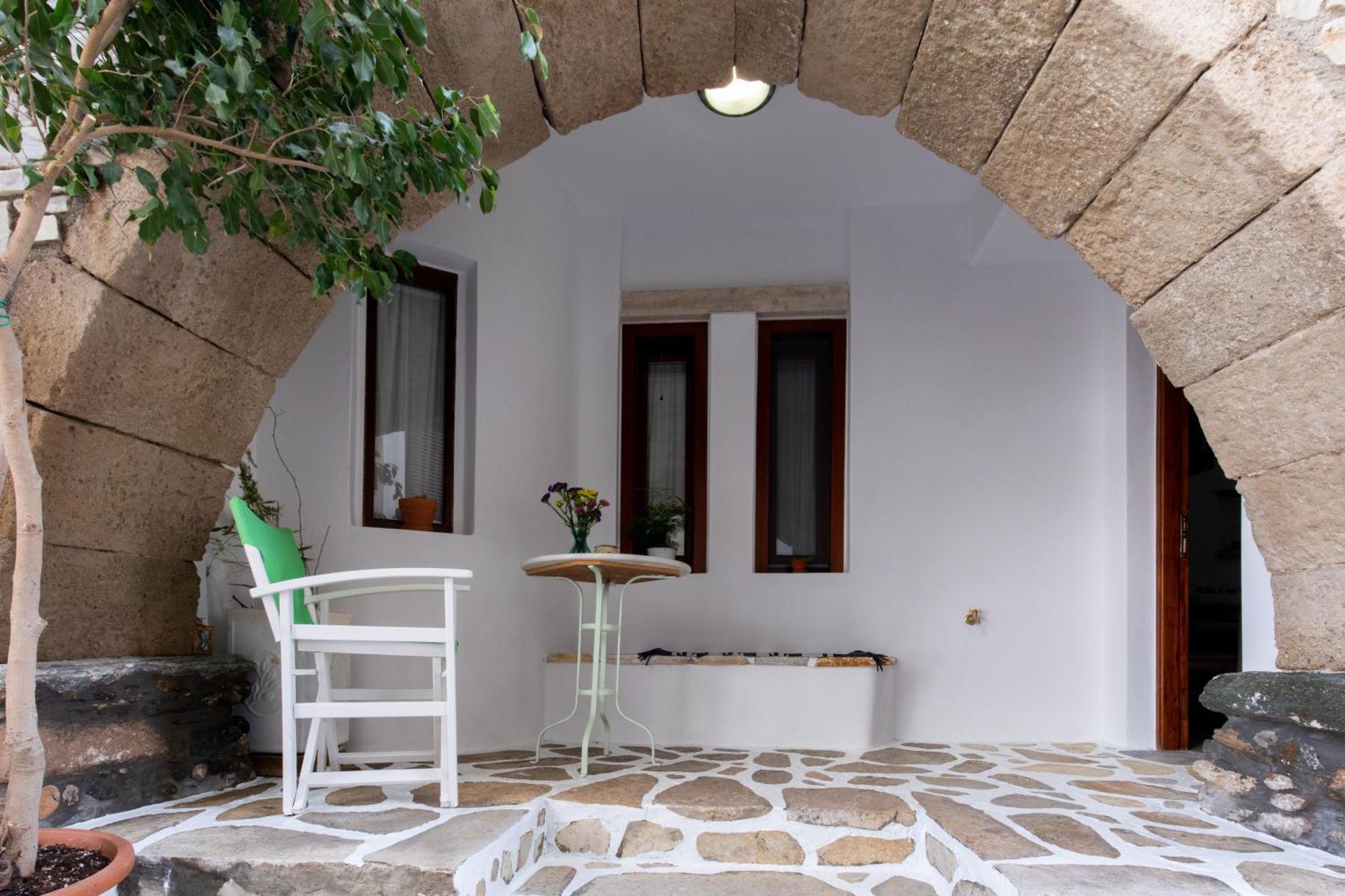Arco Naxos Luxury Apartments Naxos City Zewnętrze zdjęcie